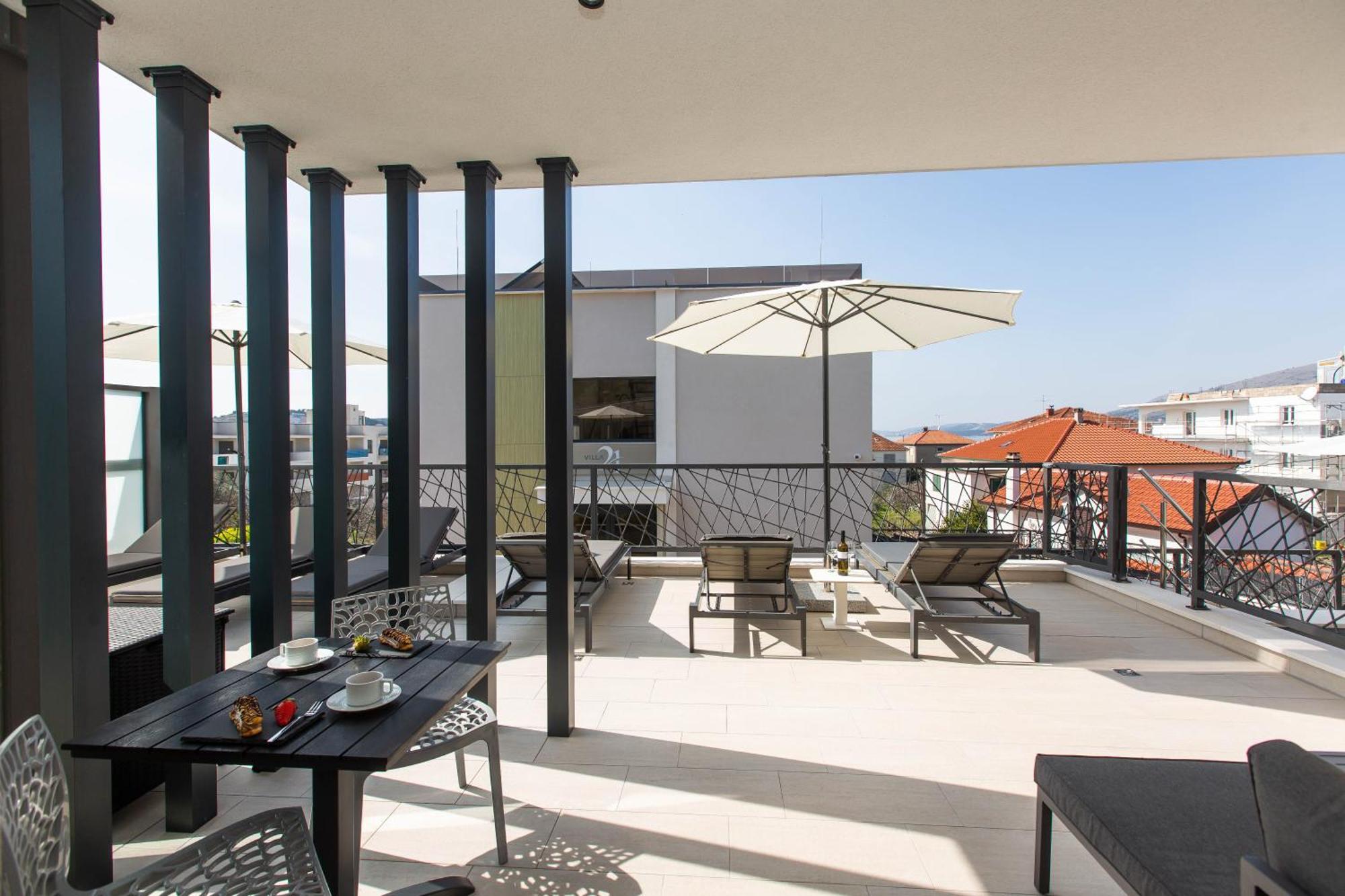 Villa 23 A Heated Pool Trogir Exterior foto