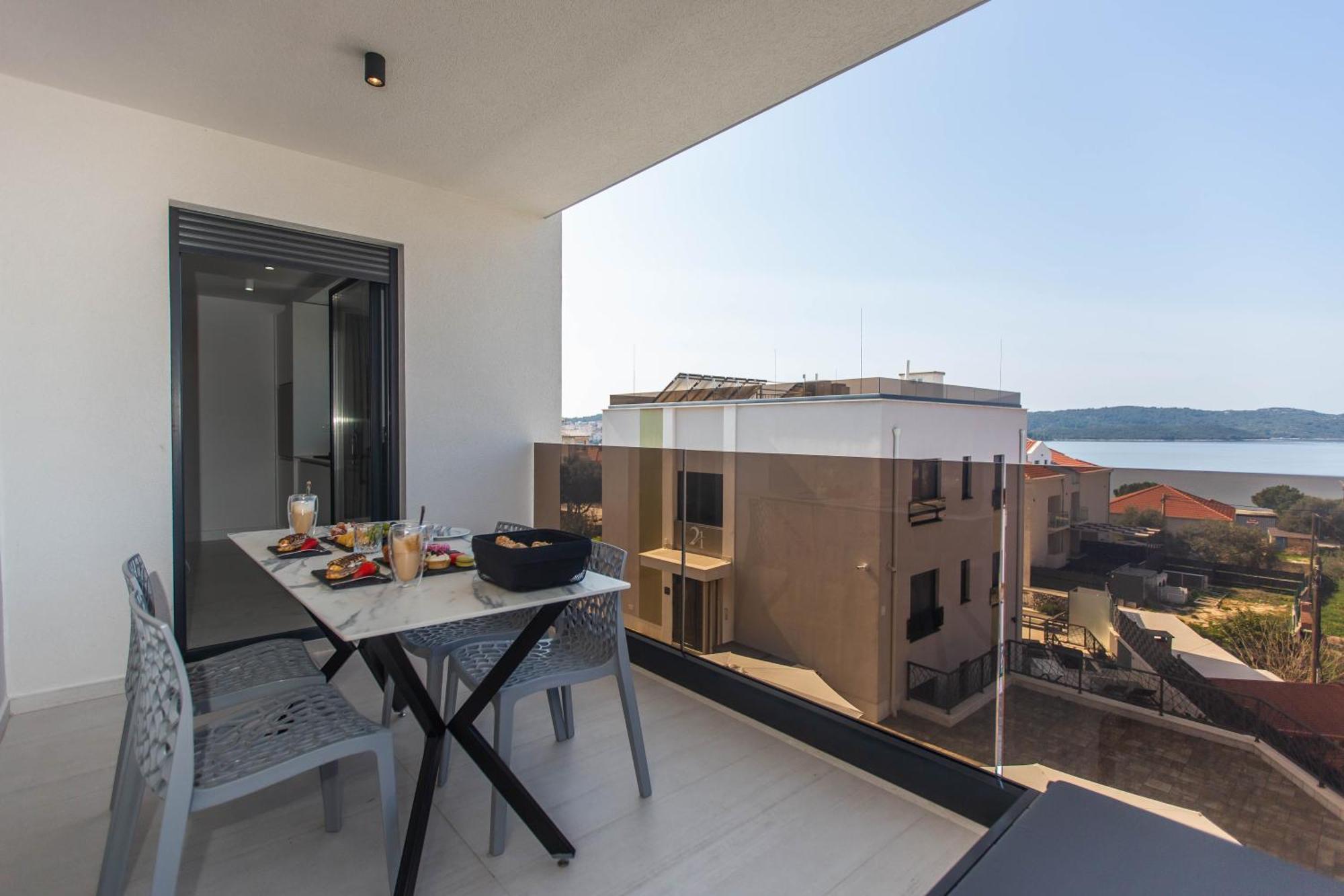 Villa 23 A Heated Pool Trogir Exterior foto