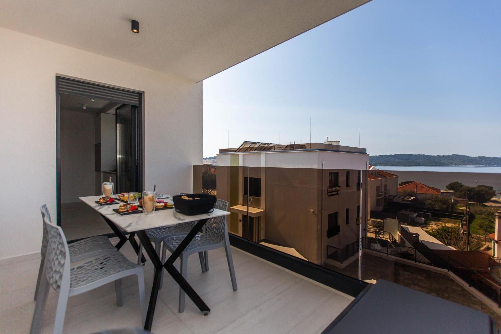 Villa 23 A Heated Pool Trogir Exterior foto