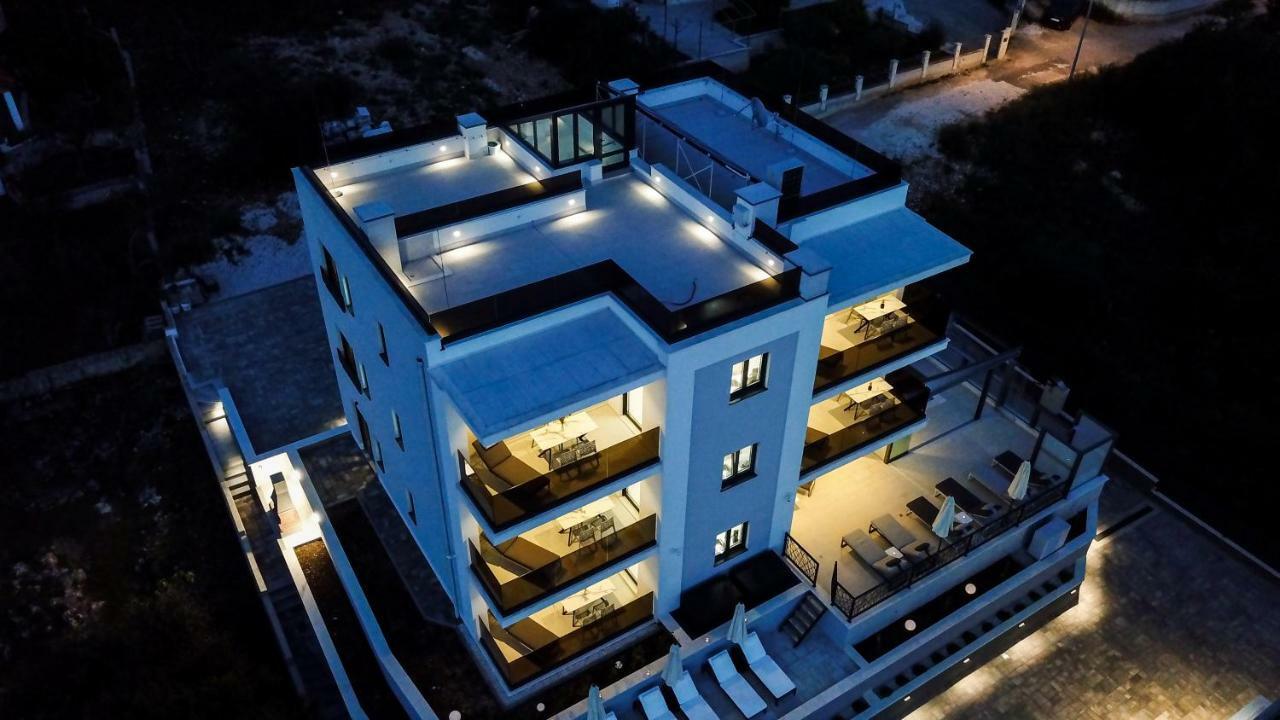 Villa 23 A Heated Pool Trogir Exterior foto