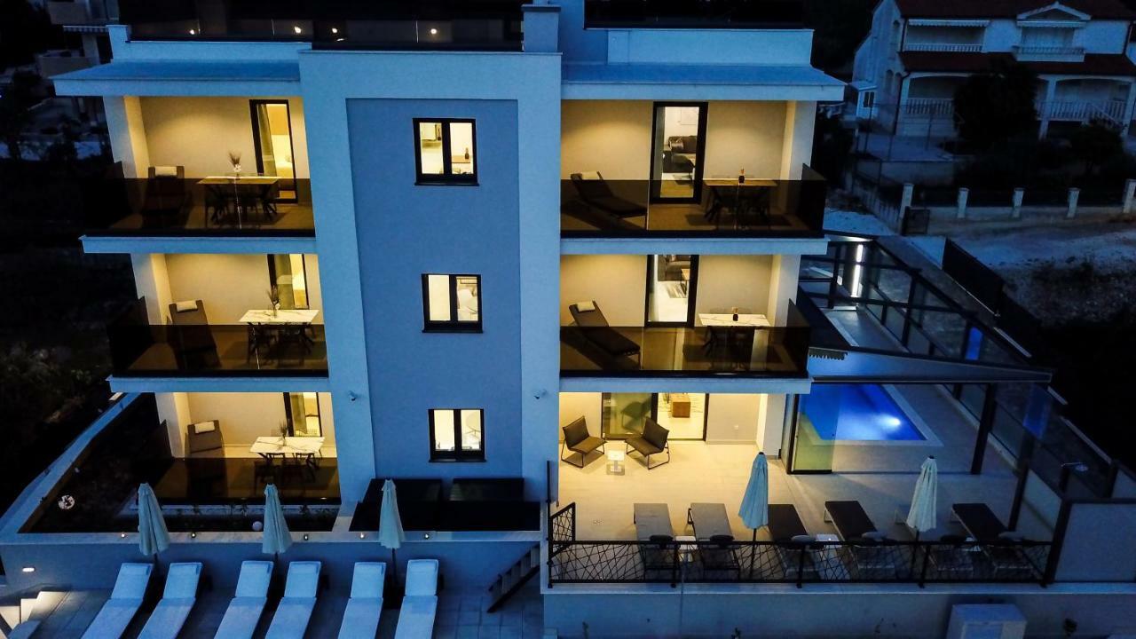 Villa 23 A Heated Pool Trogir Exterior foto